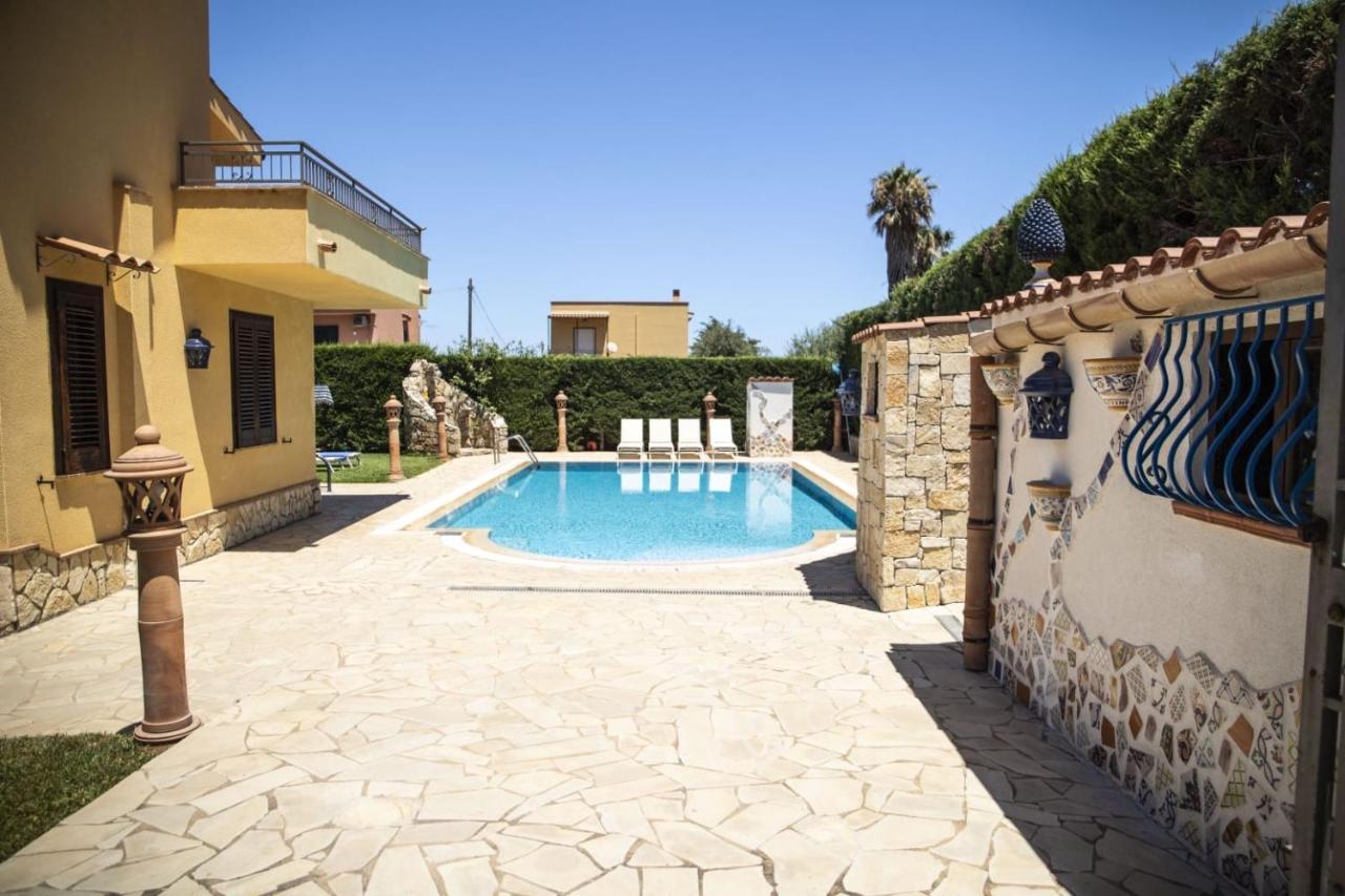 LUXURY VILLA WITH PRIVATE POOL AND PRIVATE GARDENS - Dimora Fanale Altavilla Milicia Esterno foto